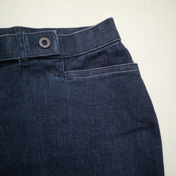 Westbound Petites Ladies Size 8P Medium Wash Straight Leg Capri Pants - Picture 3 of 11